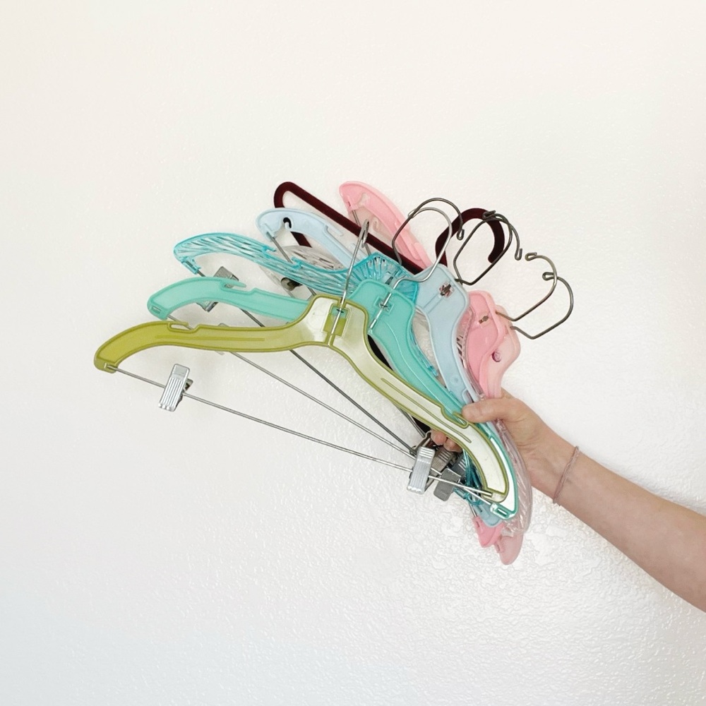 Colorful Vintage Plastic Hanger Set Starburst Pastel Rainbow 70s 80s Lot of 8